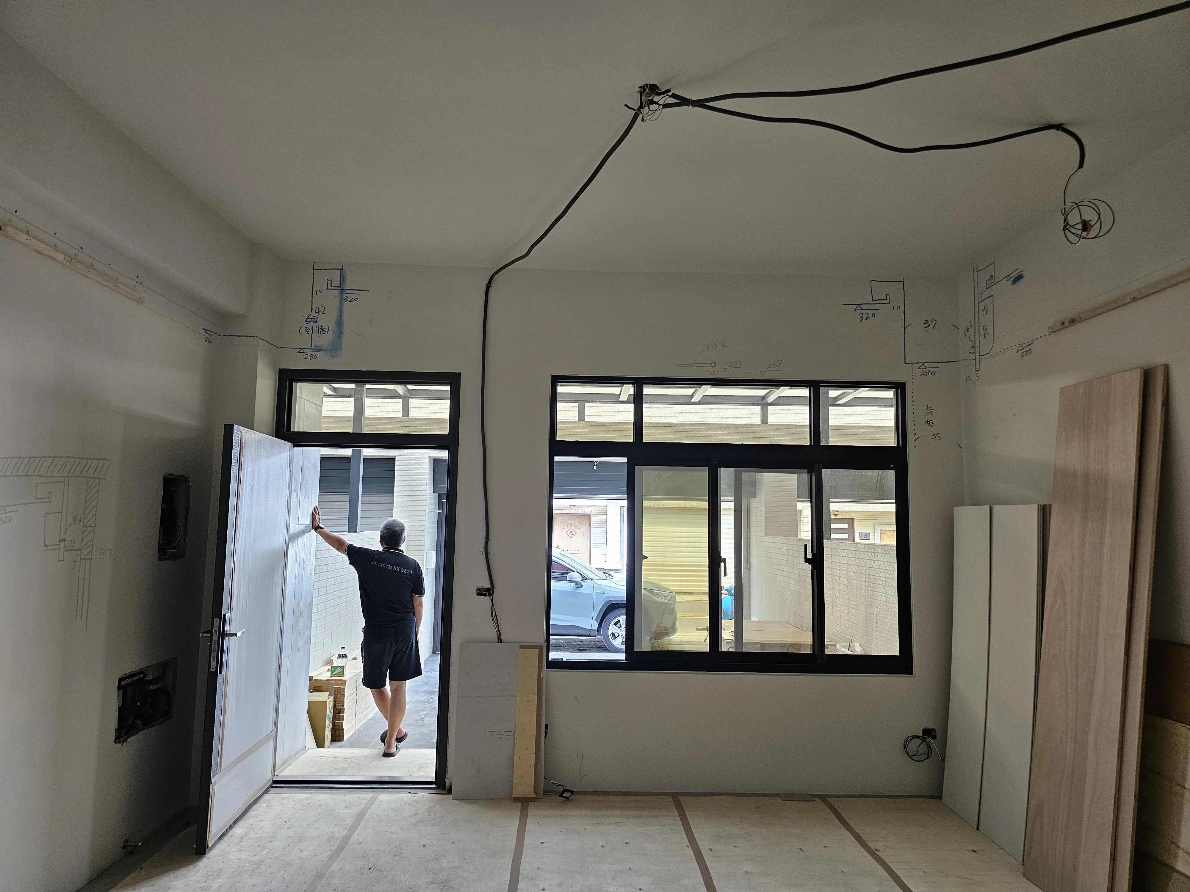 琢木室內裝修 工地全景施工進度紀錄 木作進場天花完成設計師現場處理問題