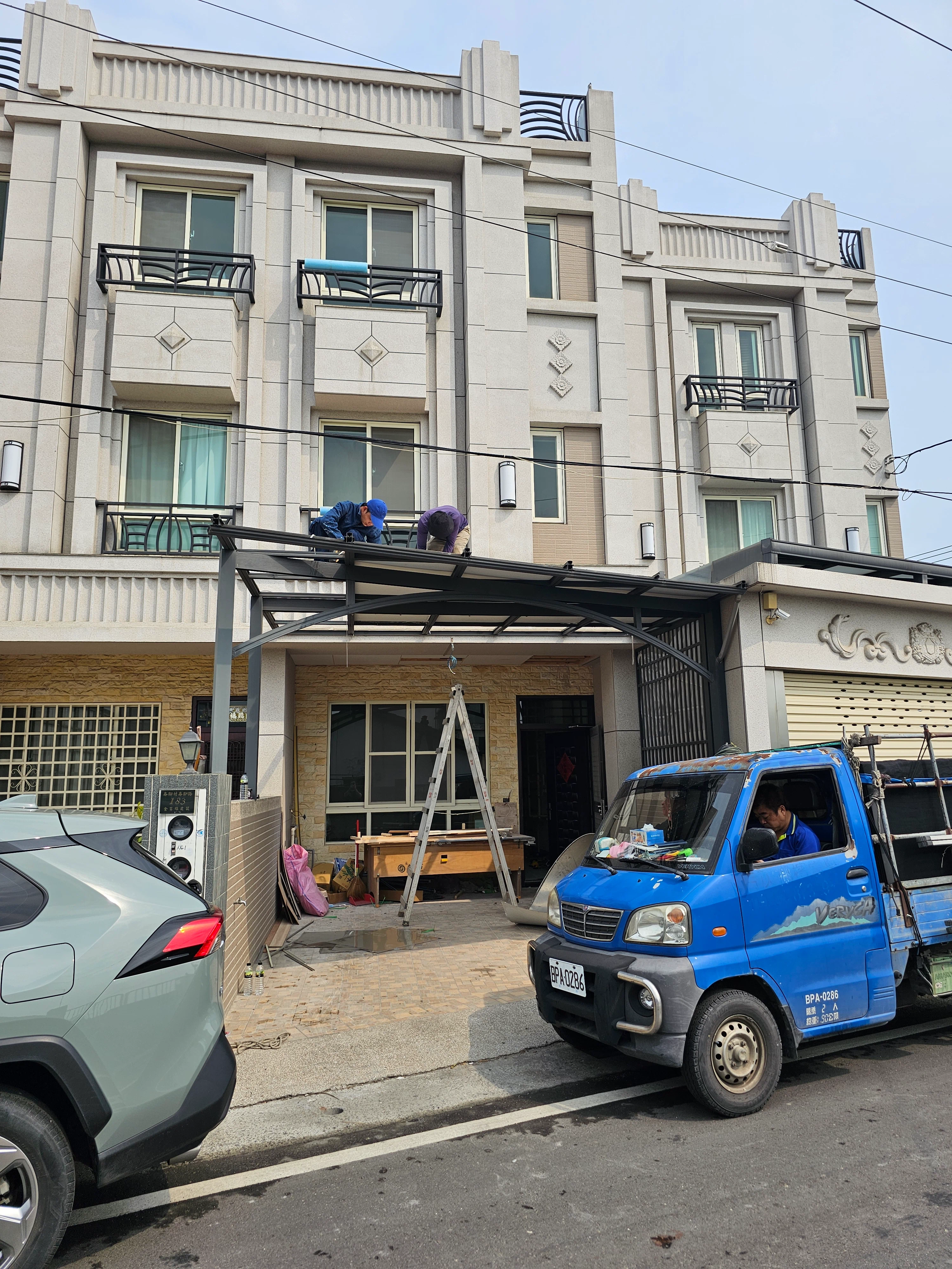 琢木室內裝修鐵件工程現場 - 樓梯、欄杆、訂製鐵件框架、層板